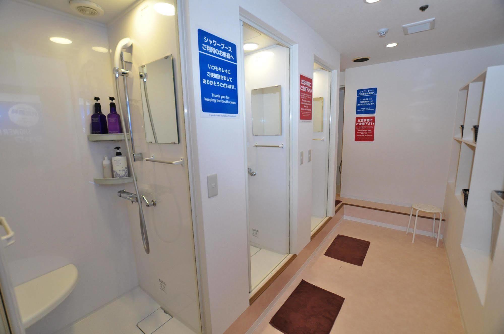 Capsule Hotel Asahi Plaza Shinsaibashi Osaka Exterior foto
